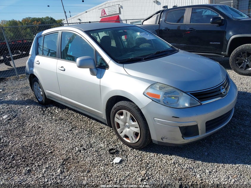 NISSAN VERSA 1.8S