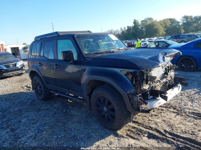 TOYOTA LAND CRUISER FIRST EDITION