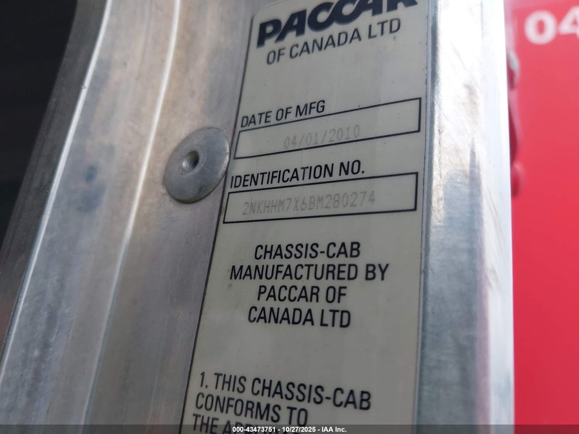 2NKHHM7X6BM280274 2011   photo no. 4