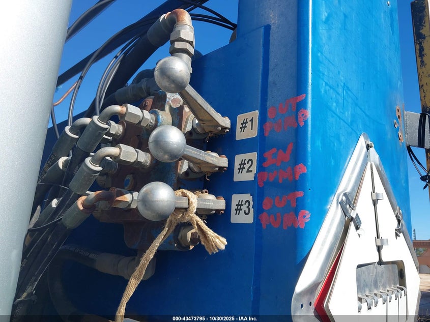 1NPCL40X4FD276586 2015   photo no. 14