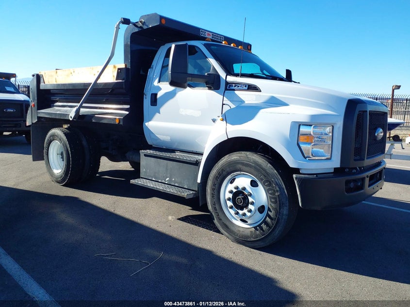 2024 FORD F-750 GAS