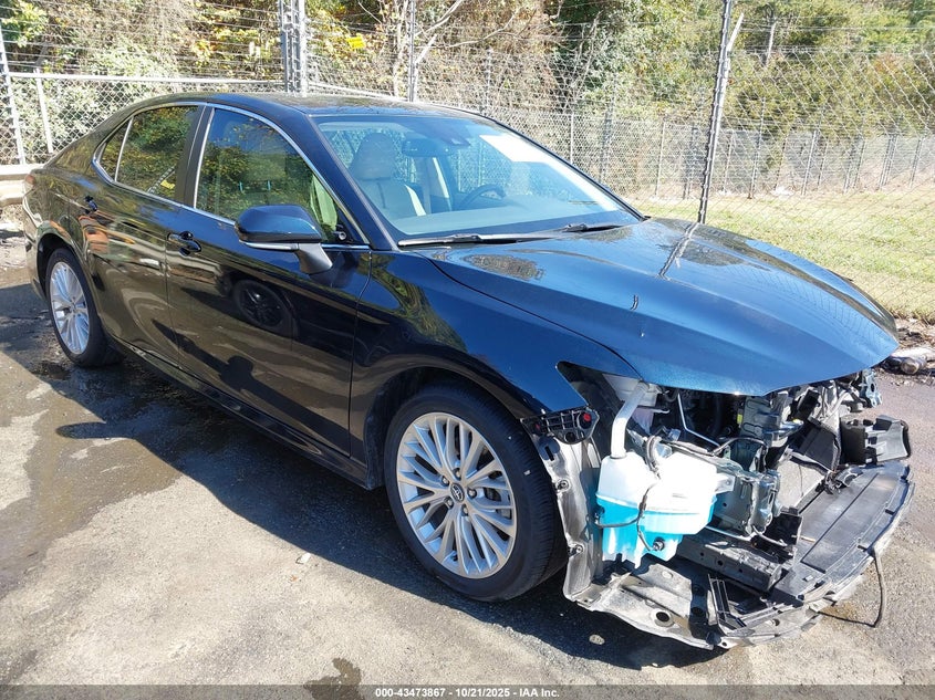 2020 TOYOTA CAMRY XLE - 4T1F11AK7LU910850