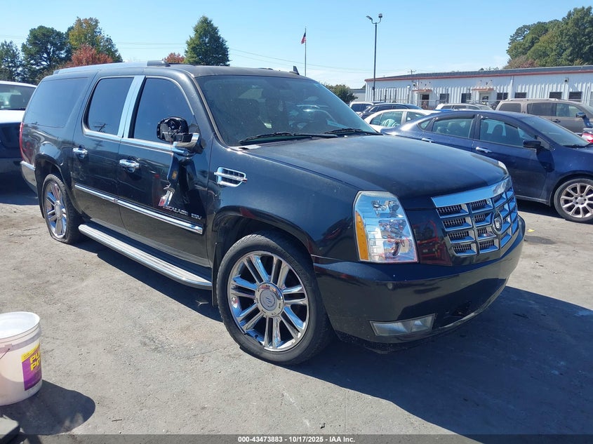 CADILLAC ESCALADE LUXURY