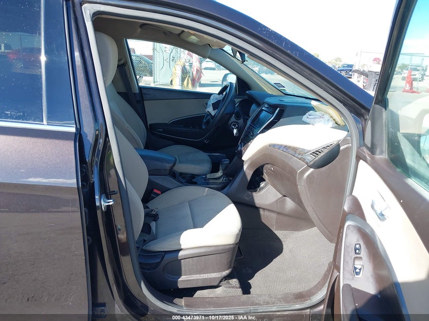 2017 HYUNDAI SANTA FE SE KM8SM4HF8HU246582