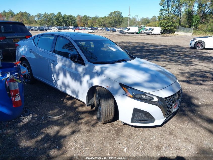 NISSAN ALTIMA SR FWD