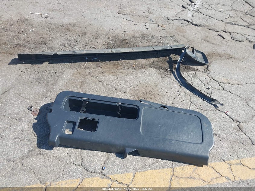 1999 Honda Cr-V Ex VIN: JHLRD1864XC032617 Lot: 43474019