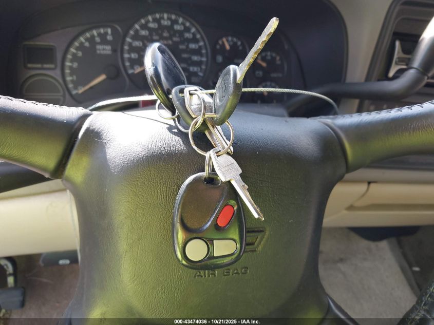 2002 Chevrolet Suburban 1500 Ls VIN: 3GNFK16T22G326674 Lot: 43474036