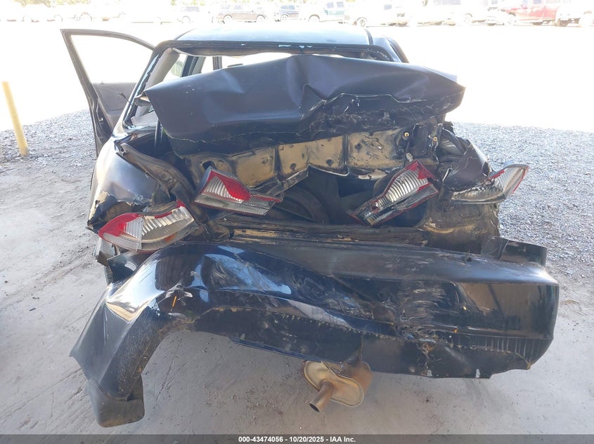 1HGCG56752A041233 2002 HONDA ACCORD photo no. 6