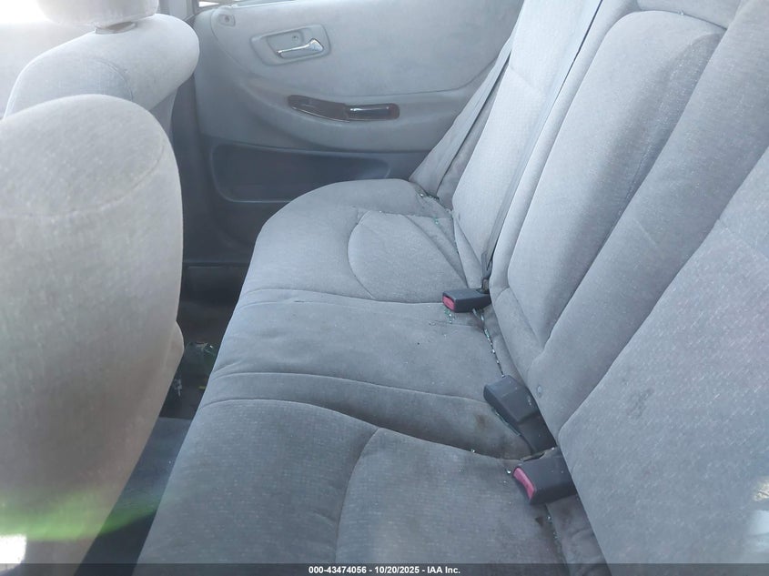 1HGCG56752A041233 2002 HONDA ACCORD photo no. 8