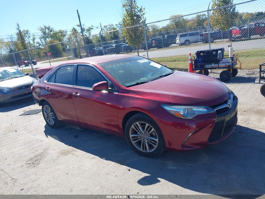 TOYOTA CAMRY SE