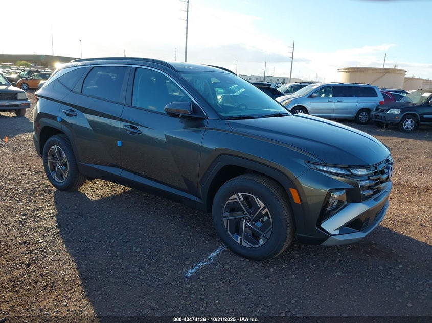 HYUNDAI TUCSON BLUE