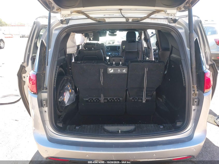 2018 Chrysler Pacifica Touring L Plus VIN: 2C4RC1EG9JR236325 Lot: 43474395