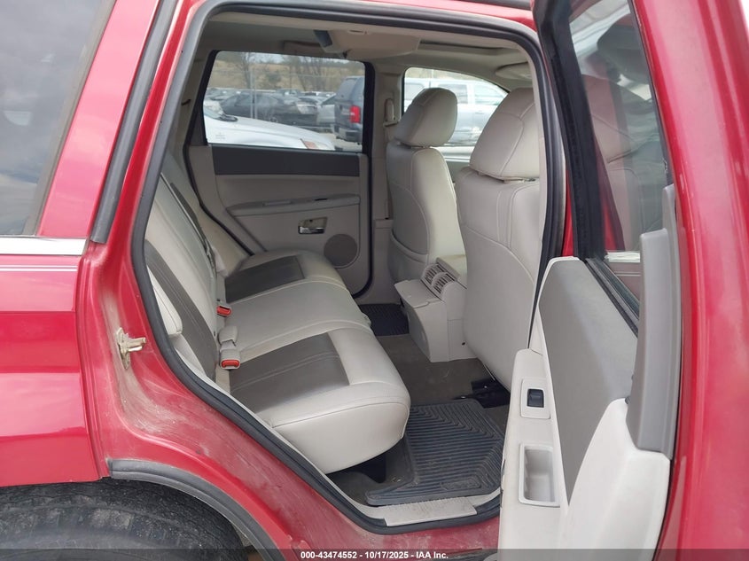1J4HR582X5C677794 2005 JEEP GRAND CHEROKEE photo no. 8