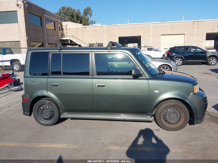 2004 Scion Xb VIN: JTLKT324X40156784 Lot: 43474571