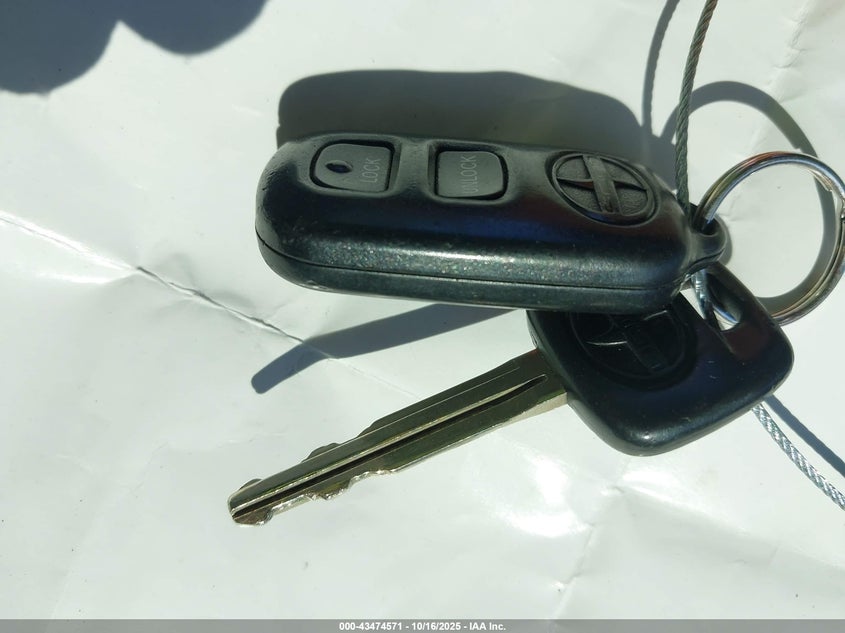 2004 Scion Xb VIN: JTLKT324X40156784 Lot: 43474571