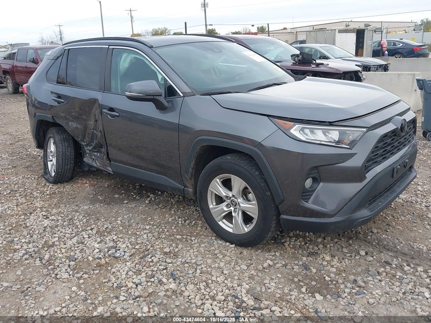 TOYOTA RAV4 XLE