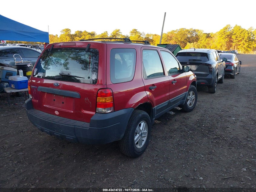 1FMYU02ZX5KD86341 2005 FORD ESCAPE photo no. 4