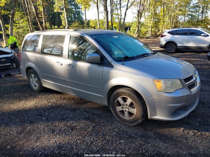 2013 DODGE GRAND CARAVAN SXT - 2C4RDGCG6DR552885