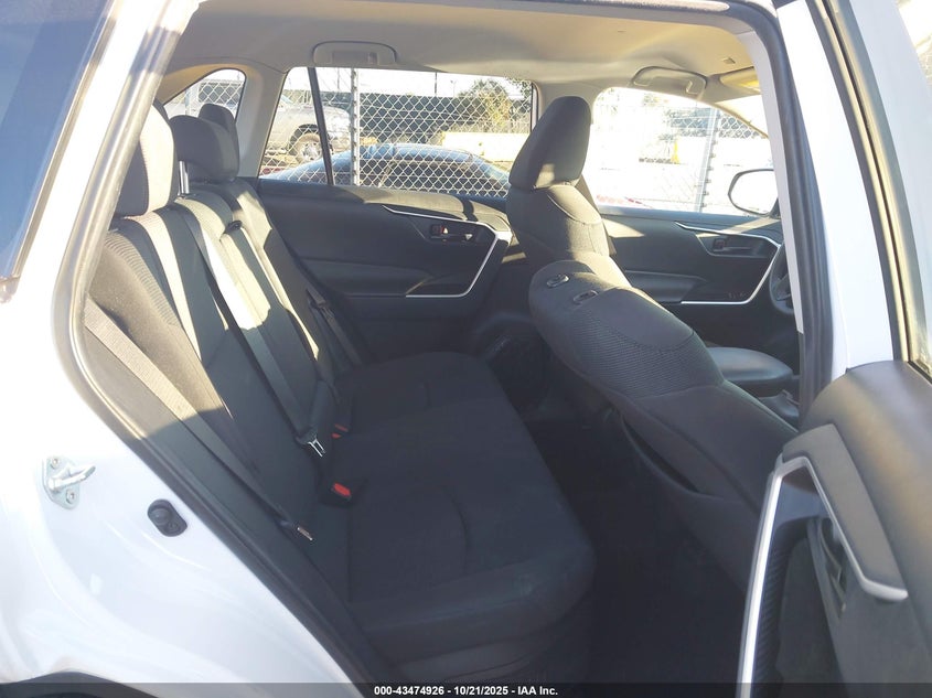 VIN 4T3MWRFV7RU121799 2024 TOYOTA RAV4 HYBRID LE