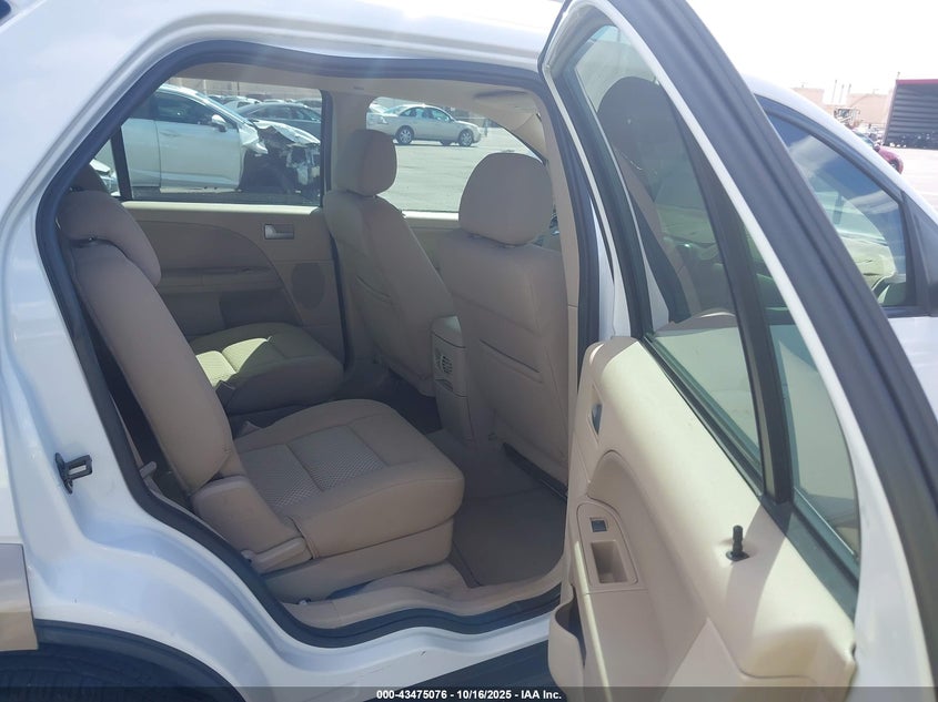 1FMDK05115GA07207 2005 FORD FREESTYLE photo no. 8