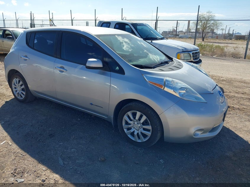 NISSAN LEAF S