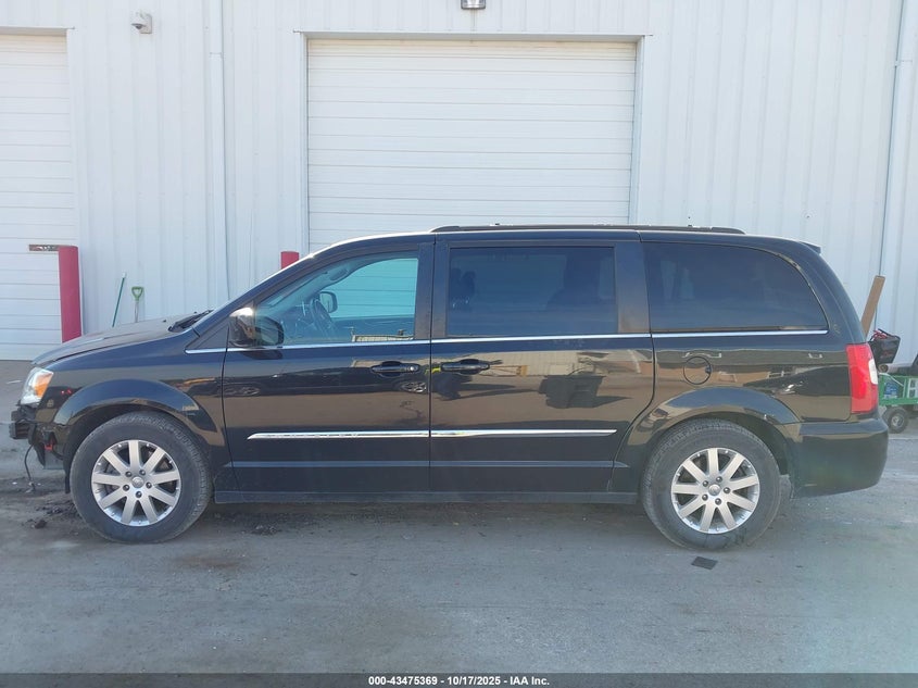 2015 Chrysler Town & Country Touring VIN: 2C4RC1BG6FR553104 Lot: 43475369