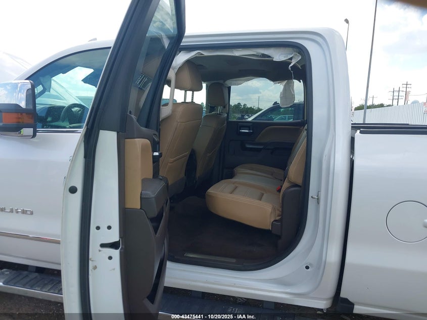 1GT42YEY3JF200121 2018 GMC SIERRA photo no. 6