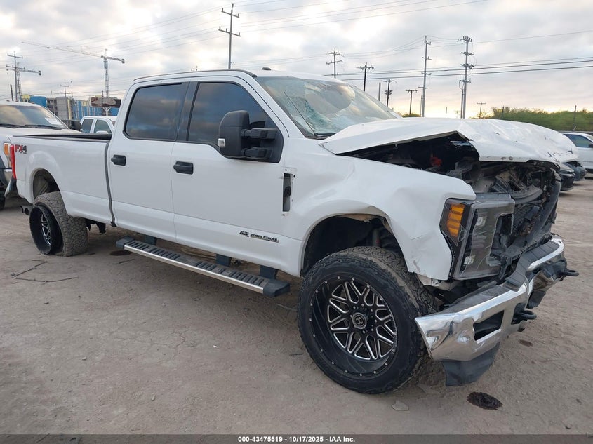 FORD F-250 XLT