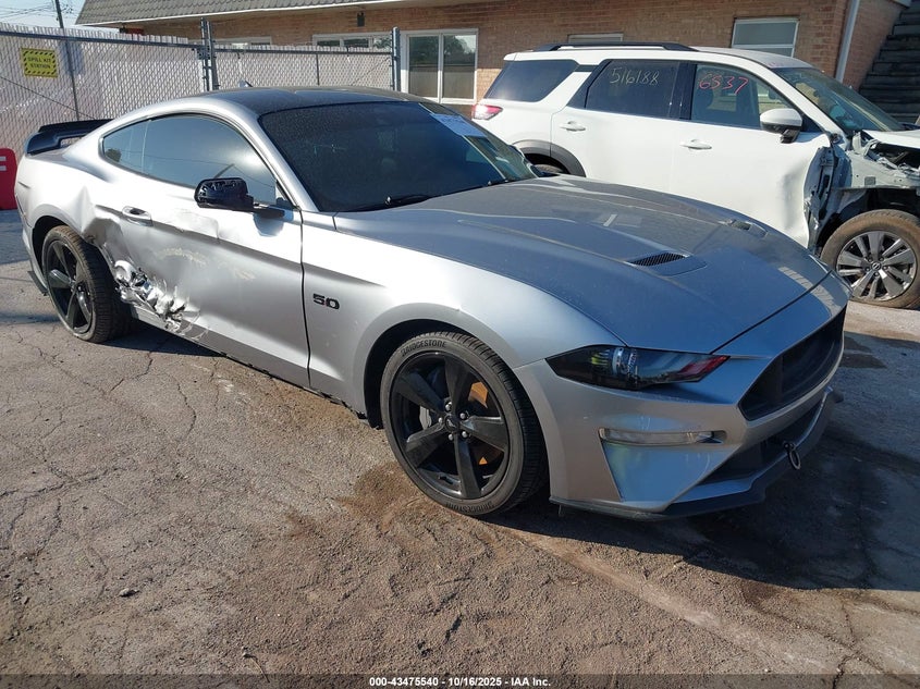 FORD MUSTANG GT FASTBACK