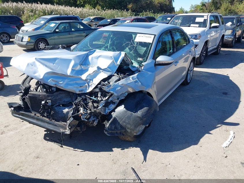 2019 VOLKSWAGEN PASSAT 2.0T WOLFSBURG EDITION 1VWLA7A32KC013648