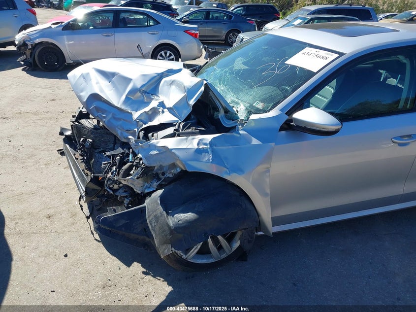 2019 VOLKSWAGEN PASSAT 2.0T WOLFSBURG EDITION 1VWLA7A32KC013648