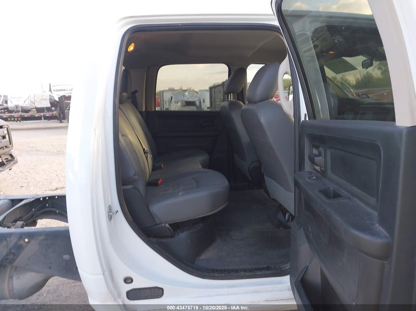 2017 Ram 3500 Chassis Tradesman/Slt/Laramie VIN: 3C7WRTCL3HG643492 Lot: 43475719