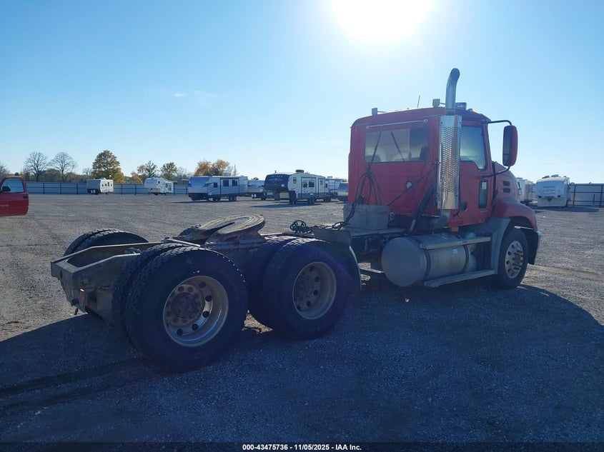 1M1AK06Y47N018459 2007   photo no. 3