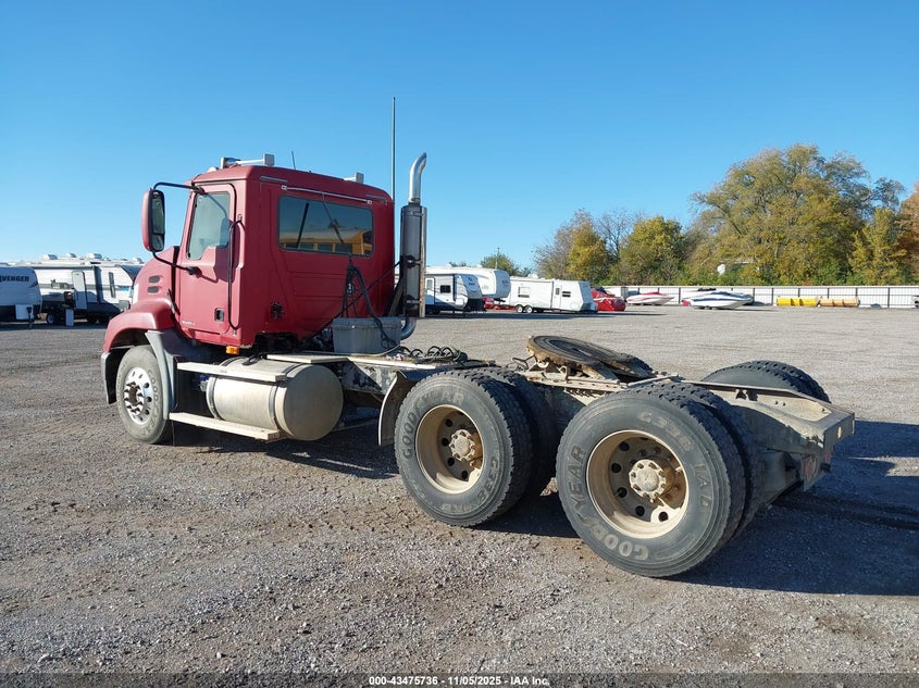 1M1AK06Y47N018459 2007   photo no. 4