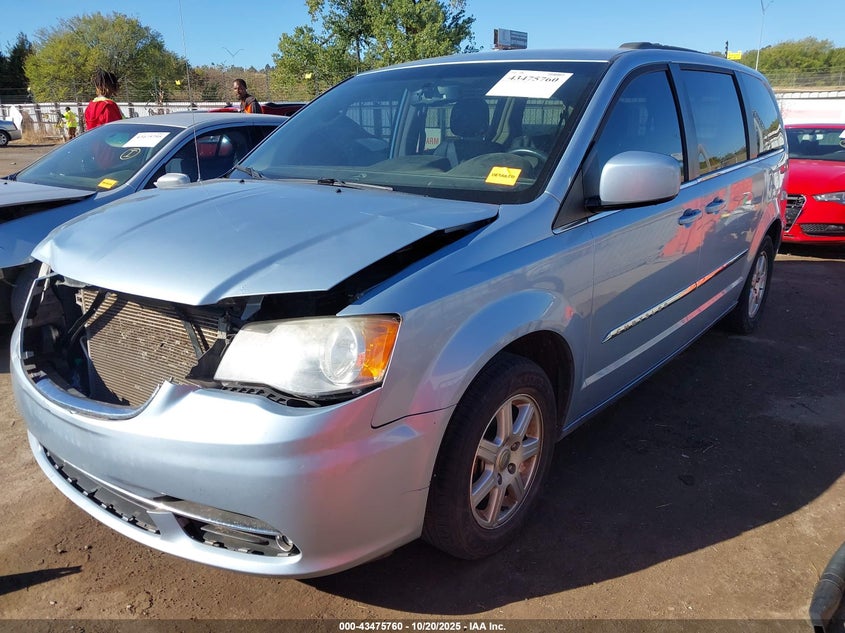 2C4RC1BG4CR301251 2012 CHRYSLER TOWN & COUNTRY photo no. 2