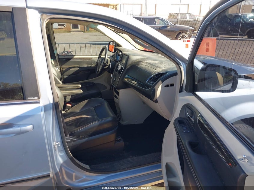 2C4RC1BG4CR301251 2012 CHRYSLER TOWN & COUNTRY photo no. 5