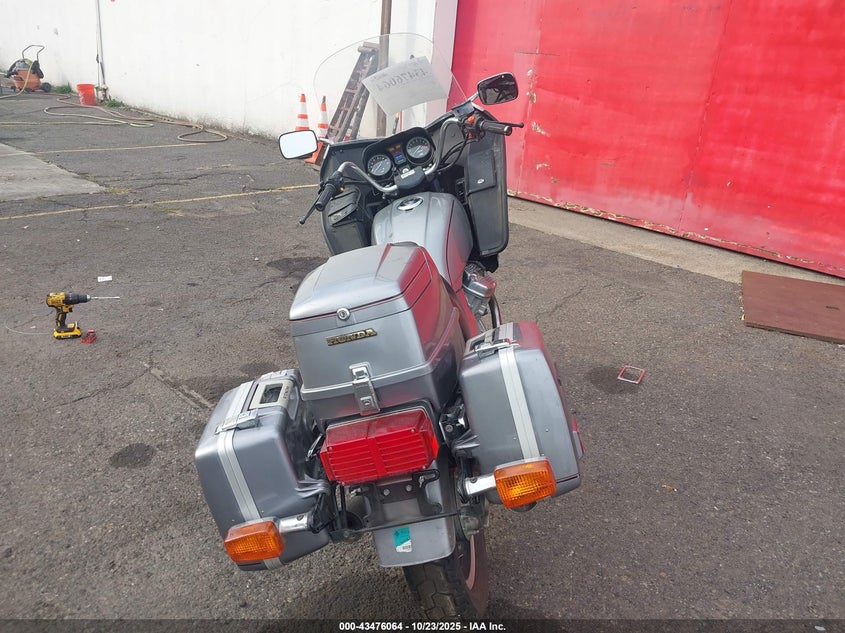 1982 Honda Gl500 I VIN: JH2PC0217CM108454 Lot: 43476064