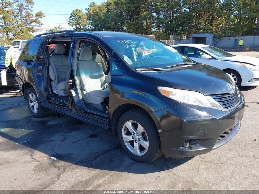 2016 TOYOTA SIENNA LE 7 PASSENGER - 5TDKK3DCXGS761666