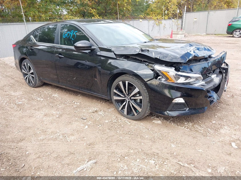 NISSAN ALTIMA SR FWD