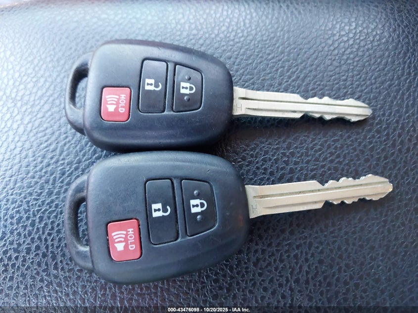 2015 TOYOTA RAV4 LE 2T3ZFREV3FW175426