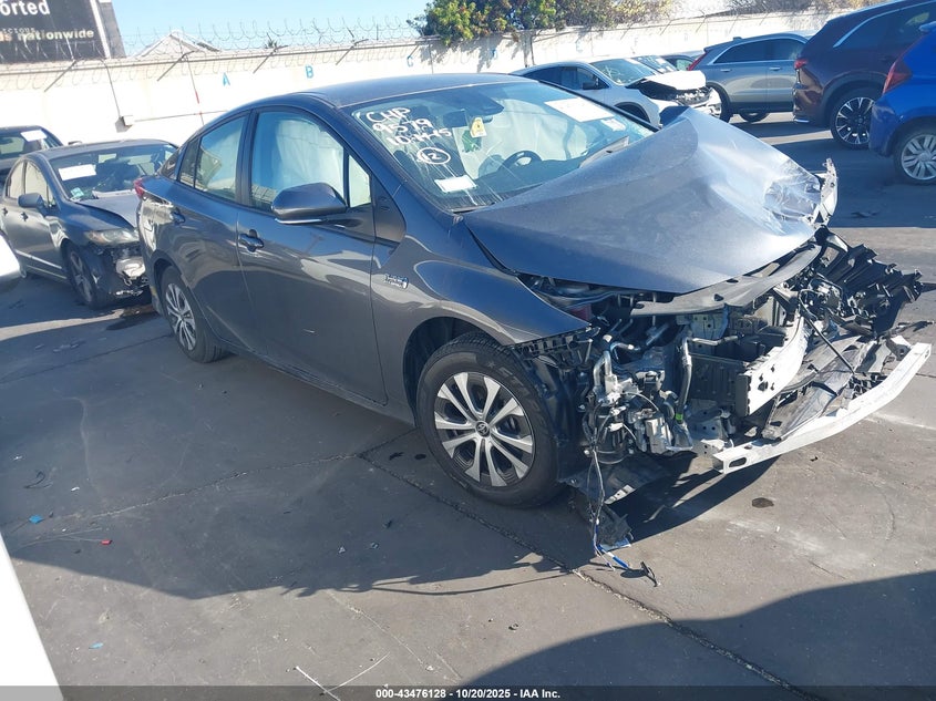 TOYOTA PRIUS PRIME XLE