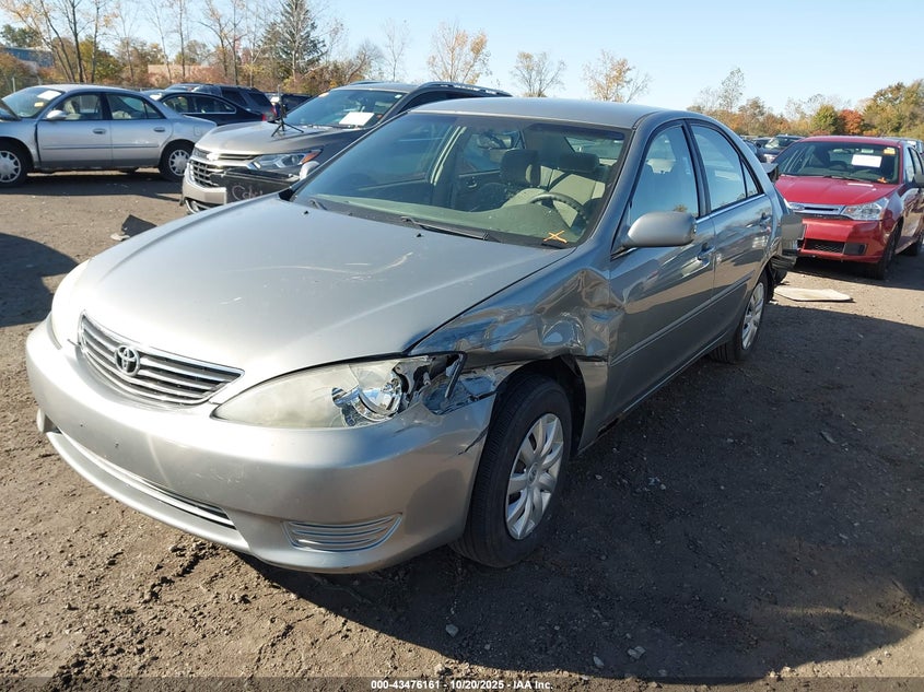 4T1BE32K15U502621 2005 TOYOTA CAMRY photo no. 2