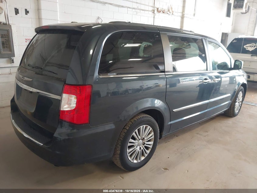 2C4RC1CG1DR801612 2013 CHRYSLER TOWN & COUNTRY photo no. 4
