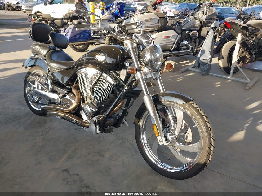 2004 VICTORY MOTORCYCLES VEGAS CALIFORNIA - 5VPGB16L143002328