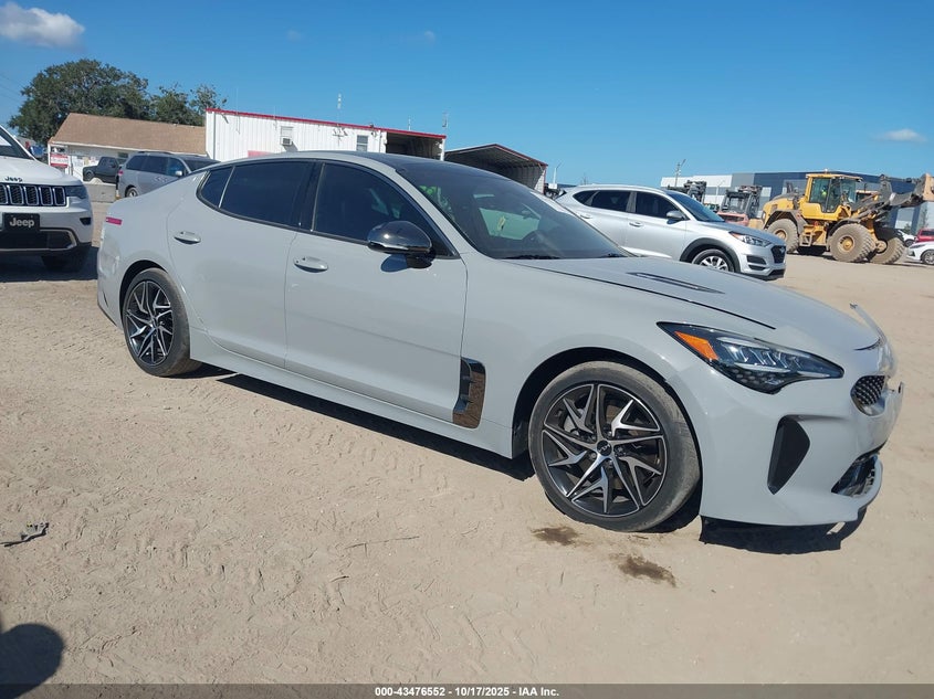 KIA STINGER GT-LINE
