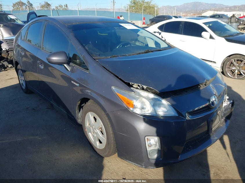 TOYOTA PRIUS IV
