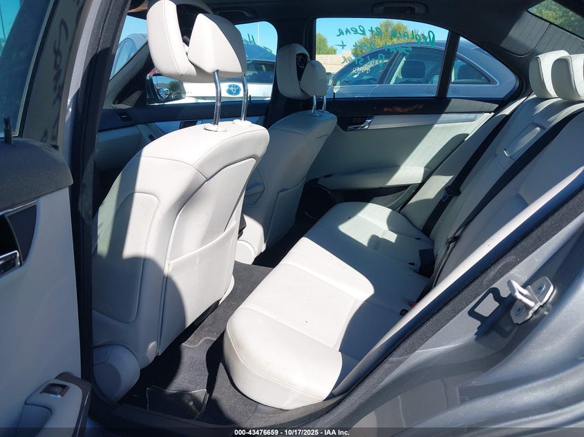 2009 Mercedes-Benz C 300 Luxury 4Matic/Sport 4Matic VIN: WDDGF81X59F227384 Lot: 43476659