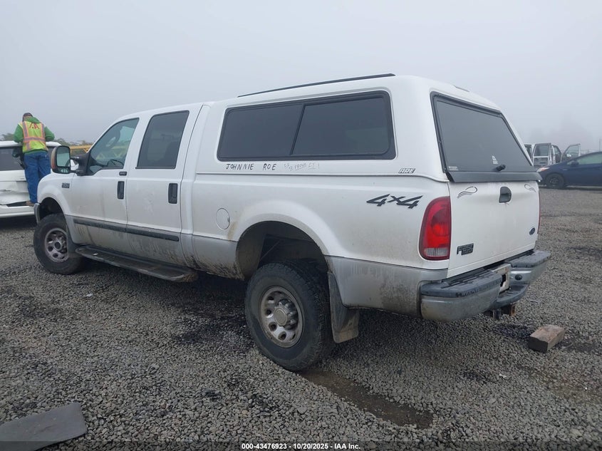 1FTNW21L04EB39935 2004 FORD F250 photo no. 3