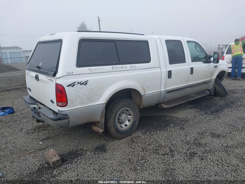 1FTNW21L04EB39935 2004 FORD F250 photo no. 4
