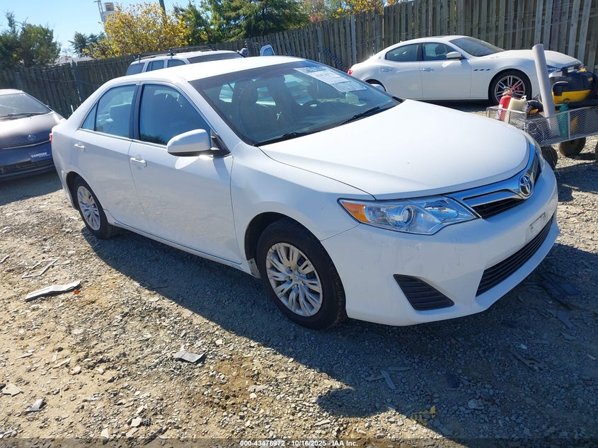 TOYOTA CAMRY LE